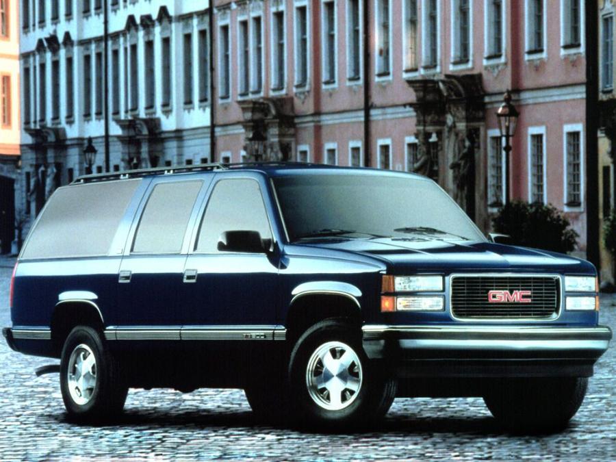  GMC Suburban 1994 года  (фото 2 из 10)